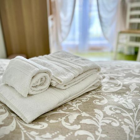 פורטה דיי מארמי Bed&Breakfast Villa Lorena מראה חיצוני תמונה
