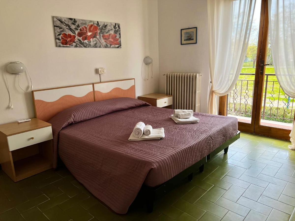 פורטה דיי מארמי Bed&Breakfast Villa Lorena מראה חיצוני תמונה