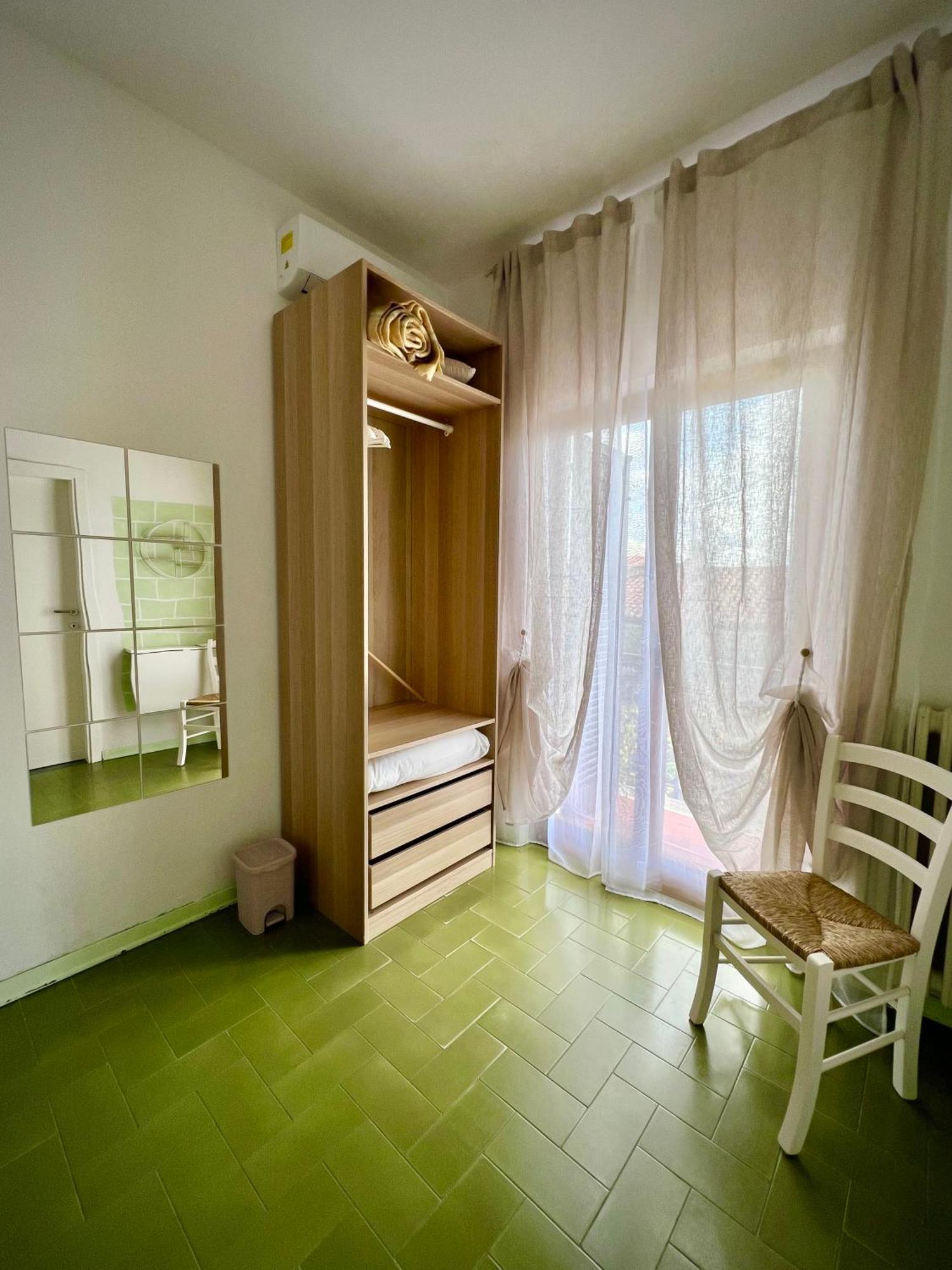 פורטה דיי מארמי Bed&Breakfast Villa Lorena חדר תמונה