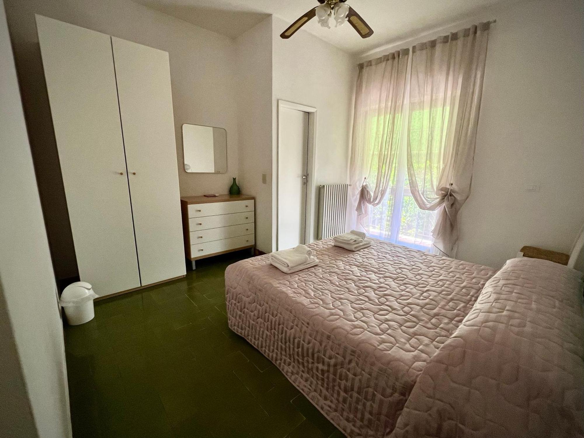 פורטה דיי מארמי Bed&Breakfast Villa Lorena חדר תמונה